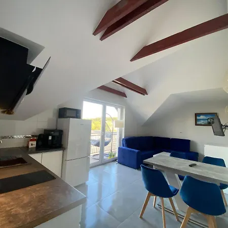 Δωμάτια σε οικογενειακή κατοικία Goscinne Bosman Białogóra