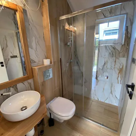 Goscinne Bosman Δωμάτια σε οικογενειακή κατοικία Białogóra